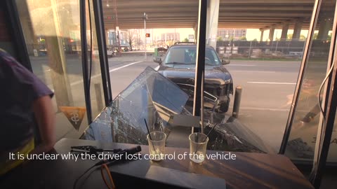 Texas: Car crashes into cafe window during podcast recording