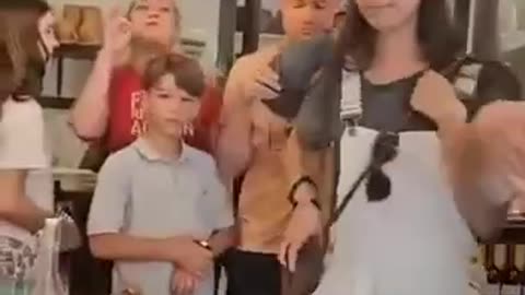 Italy: Israeli family kicked out of Naples restaurant: 'Zionists are not welcome'. 'GET OUT!'.