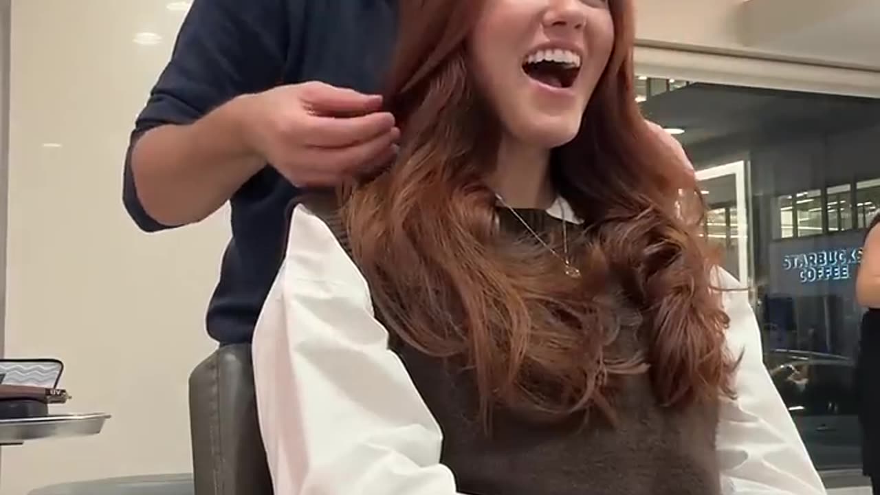 Get a haircut with me for the first time in 3 years! #haircut#beautytips #hairtransformation #shorts