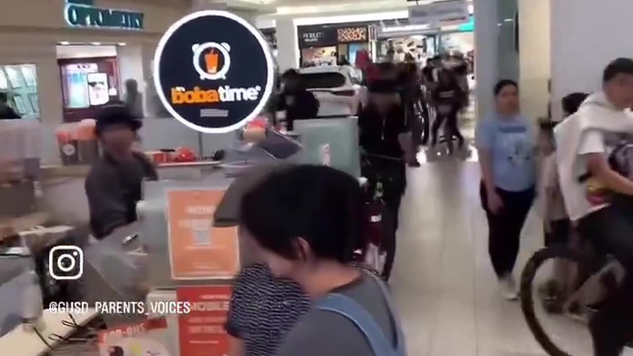 Diversity goes to the mall