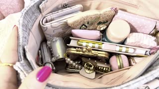 🌸 What's in my Coquette Girly Bag 🌸
