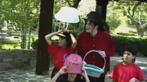 Michael Jackson Have Fun at Neverland