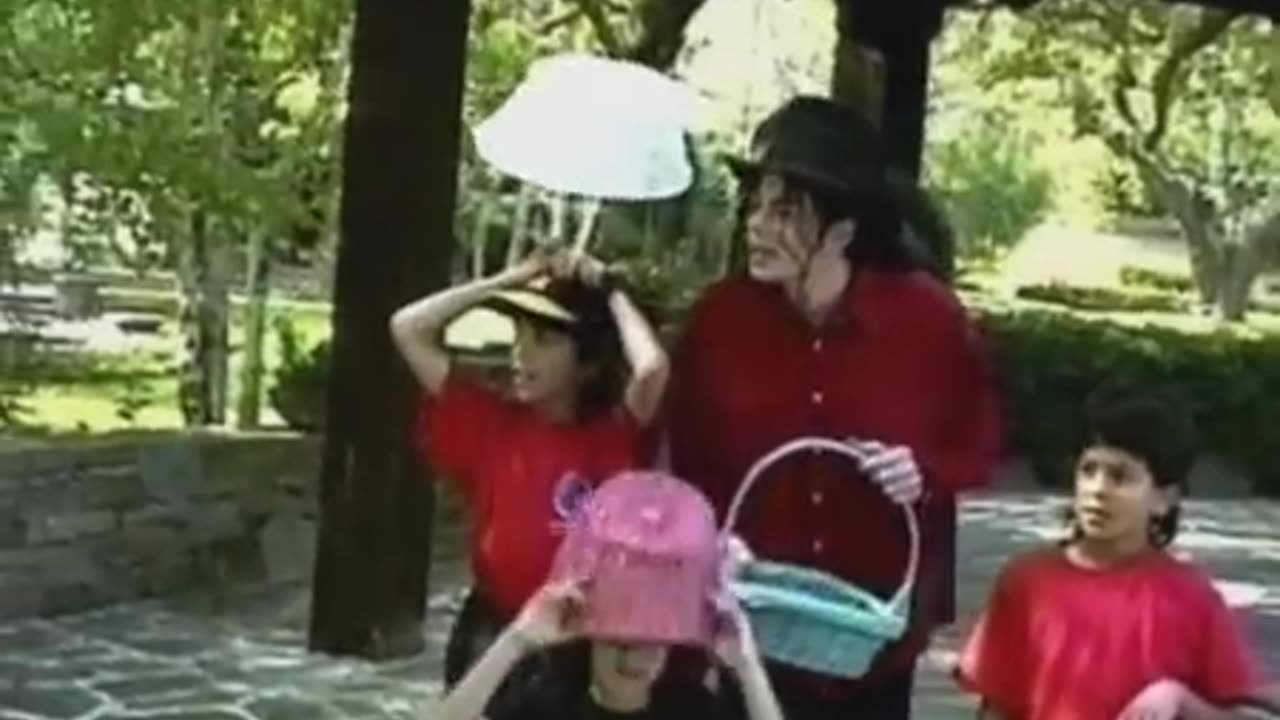 Michael Jackson Have Fun at Neverland