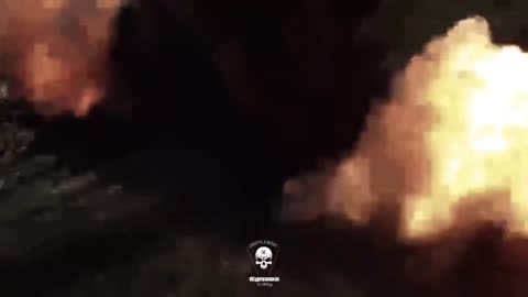 🔥🤩 FPV drone epically blew up Russian ammunition warehouse in the Pokrovsk direction.