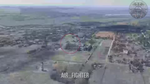 Ukrainian Mig-29 Dropping Bombs and Pealing Away