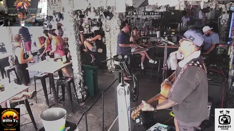 LIVE Music Everyday!