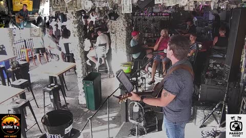 LIVE Music Everyday!