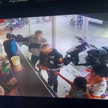 Crimen en pleno mediodía: falso cliente asesina a dueño de restaurante en el barrio La Manga