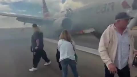 Boeing American Airlines precisou ser evacuado após um princípio de incêndio no trem de pouso