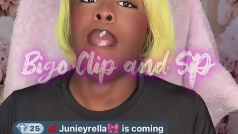 MadamLo calling TomiKay's phone while she's on Ms Diverse panel 1/25/26 #bigoclipandsip