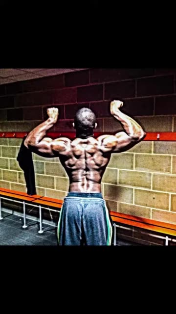 CLICK YOUR BEST PIC AT GYM #TRENDING #VIRAL #SHORTS