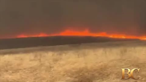 Residents evacuate, firefighters injured as Oklahoma wildfires blaze