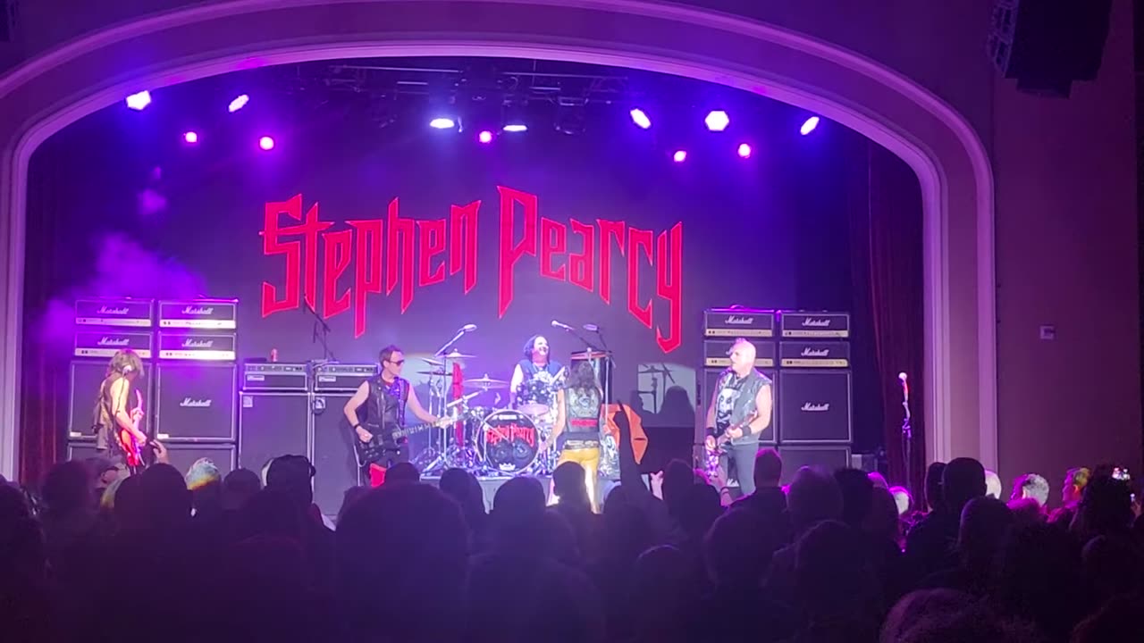 Stephen pearcy ( live)