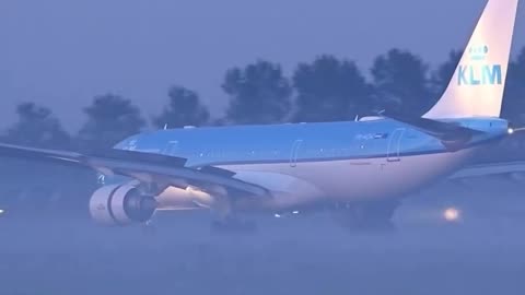 The KLM A330 is descending into a layer of ground fog