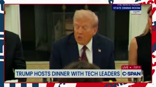 Trump VISIBLY PANICS as Presser GOES HORRIBLY WRONG