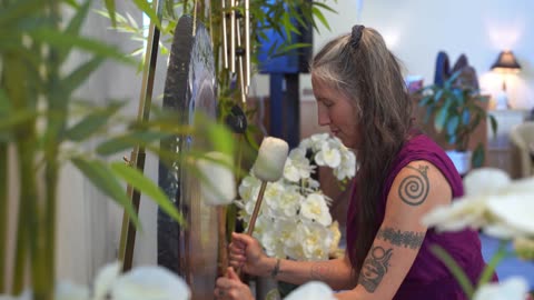 A Sedona Sound-Bath with Viola Rose: with gong, flute, drum, vocals, bowls and handpan