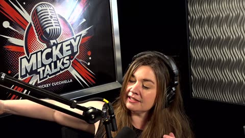 Mickey Talks EP: 049 – Amber Poole, Psychic Medium
