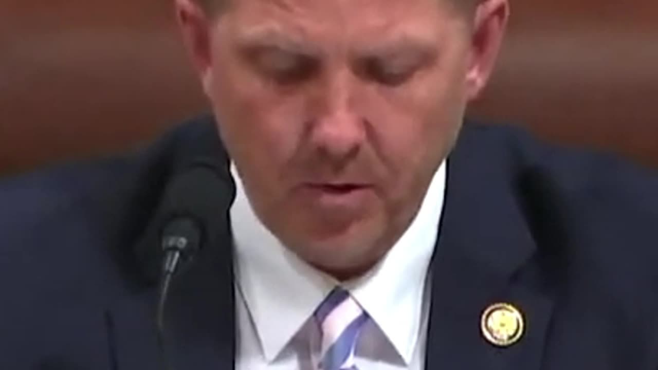 Congressman Brecheen RIPS into the Biden Harris admin over their illegal immigrant parole scheme!