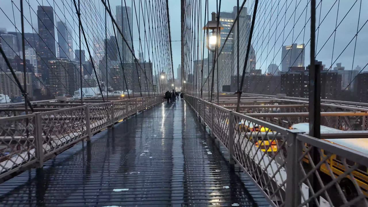 🗽 NYC Live 🔴 Walk (Chat on YouTube)