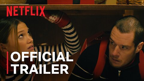 Jingle Bell Heist | Official Trailer | Netflix