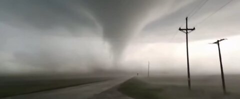 Massive tornado hits Sprintwood, North Dakota