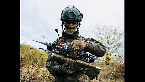 🇷🇺 A drone from Russia is seen taking down a drone from Ukraine