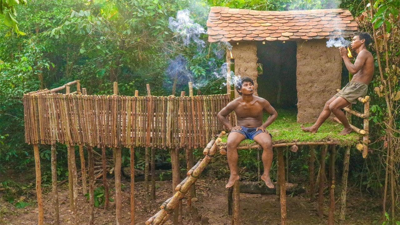 My 55Days in Jungle-Building Amazing High Villa House With Tiled Roof and Balcony