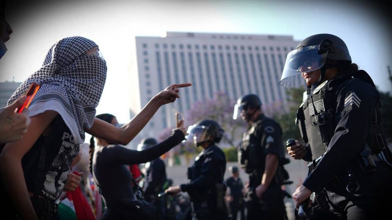 Los Angeles Mayor Continues Curfew as Anti-ICE Protests Continue