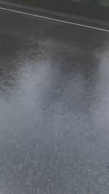 Huge landslide Collapses bridge in the Guizhou Province, China. No Casualties reported