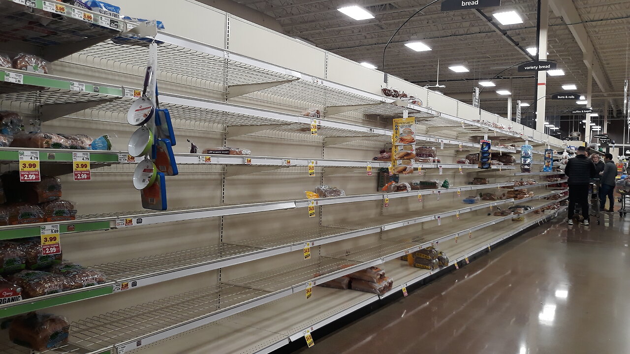PANIC BUYING IS CONSUMING AMERICA! MOST SENSE THE EXTREME DANGER!