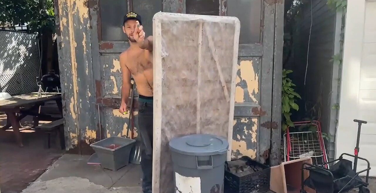 IP2 Stories - Hampton Brandon Picks On One Sonics Gay Scottish Goon Takes His Cigs & Mace