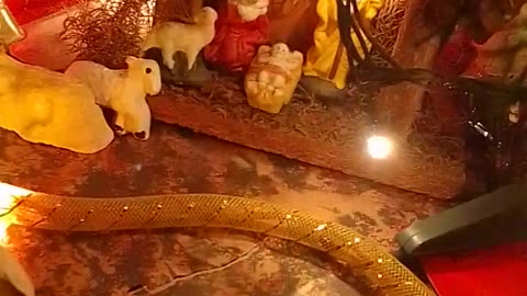 Me gusta y me da paz observar el arbolito de Navidad