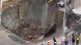 🤣🚗 You Won't Believe What Happens on This Bangkok Road! | FunFM