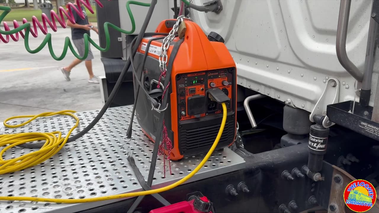 DON'T Buy An APU, Do THIS Instead! #shorts #apu #trucking #savemoney #generator #idle