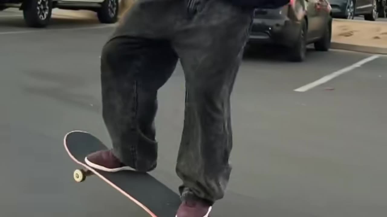 🤯🛹 Bro Couldn't Decide! Wait For It... | SkateNation