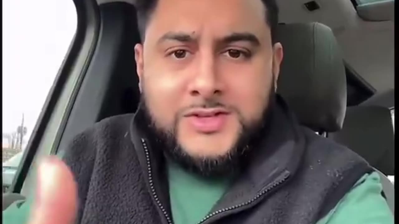 "¡Alerta! TikToker Llama a Atacar a Agentes de ICE: Un Peligro para la Seguridad Nacional"