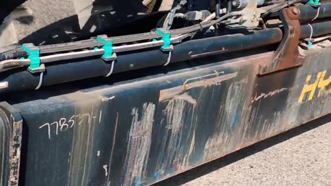 it won't fit on my trailer #ourtruckinglife #truckesvlogs #reallifetruckers #truckdriver #trucklife