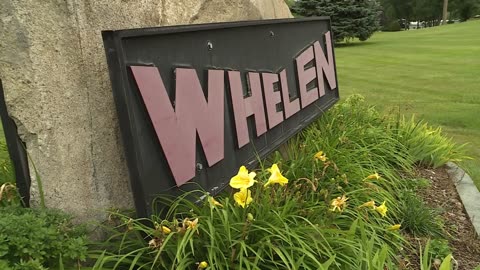 WHELEN ENG CO VICE PRESIDENT SUPPLEMENTAL BENEFITS AGREEMENT - ARTIFICAL INTELLIGENCE EXAMINES