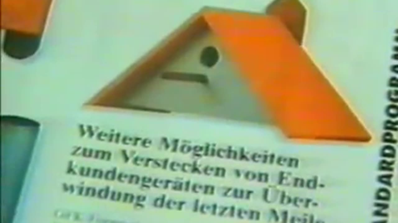 Hier sieht man Handwerker wie sie Mobilfunkantennen verbauen und tarnen.