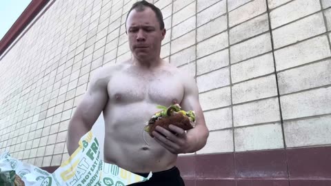 SUBWAY Low Fat Weight Loss Diet Gets Fat People JACKED!