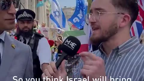 'No Iranian civilians killed by Israel' says pro-Israel Iranian activist - Middle East Eye