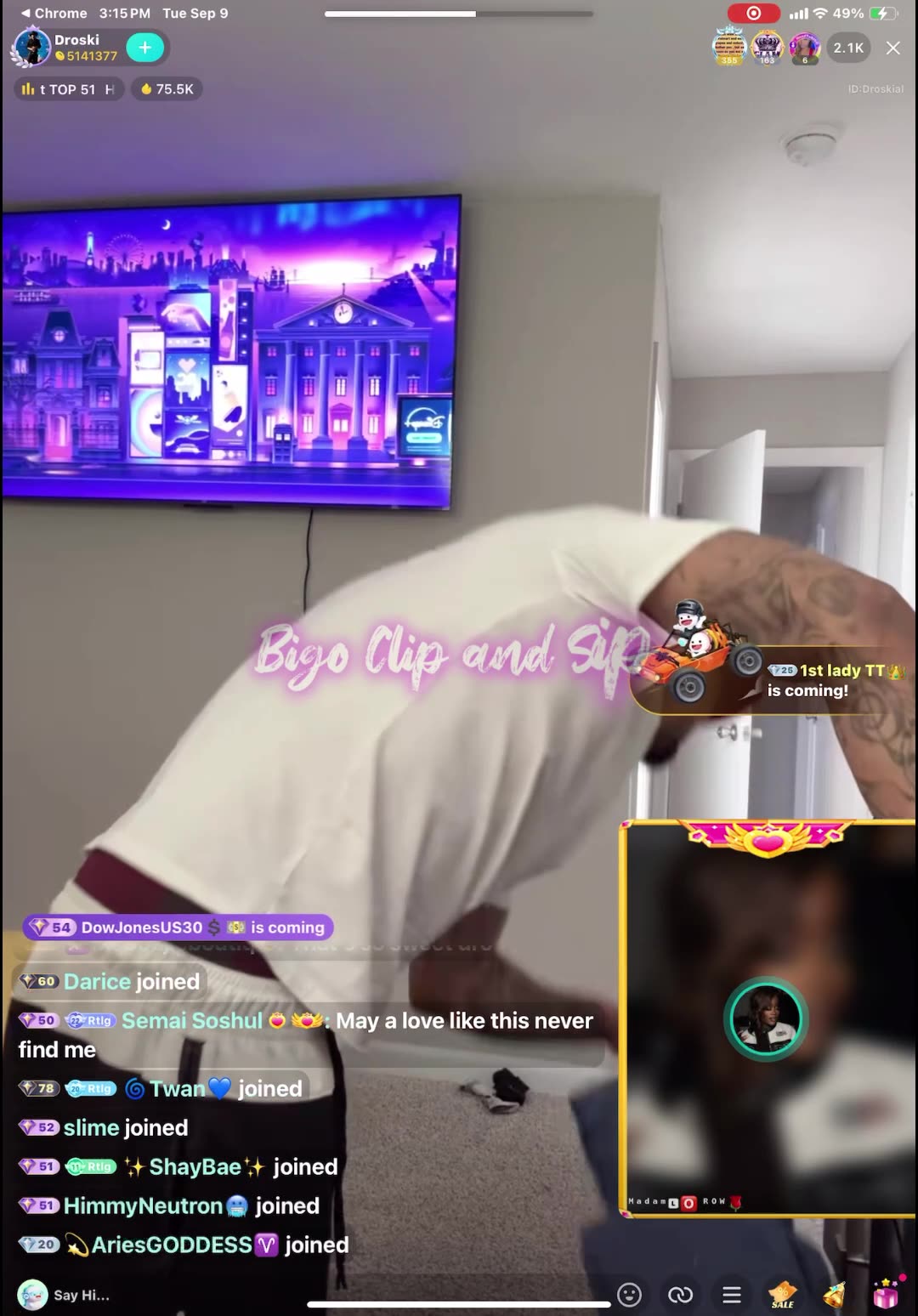 Droski talks to MadamLo while fake getting ready to go eat with a female 9/9/25 #bigoclipandsip