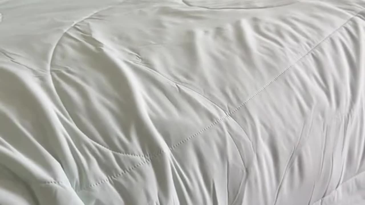 American Lady Shows off Beauty in Style Ep 1