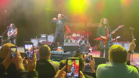 Armored saint ( live)