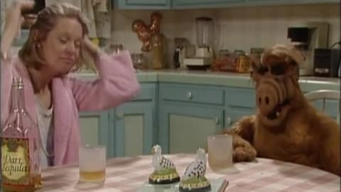 CLASSIC TELEVISION " ALF " ALIEN LIFE FORM