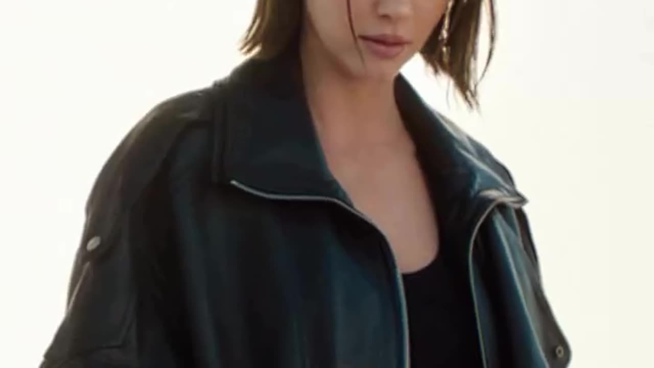 Kendall Jenner in the new advertising campaign for the summer collection of the brand MO & Co.