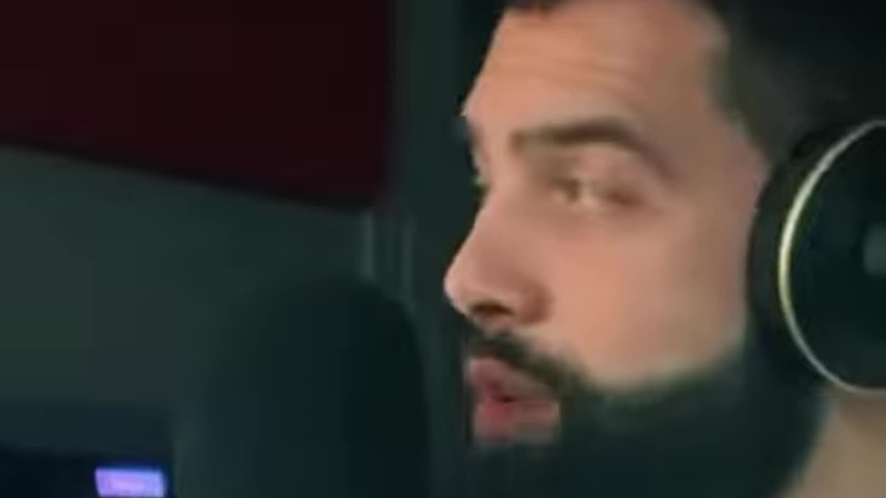 ΔΕΝ ΥΠΑΡΧΕΙ ΣΤΗΝ ΣΧΟΛΙΚΗ ΥΛΗ Η ΔΥΝΑΣΤΕΙΑ ΤΩΝ ΜΑΚΕΔΟΝΩΝ