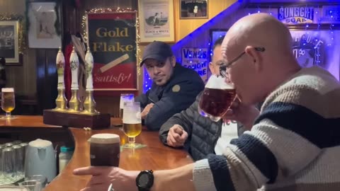 Irish Pub upside down Guinness trick