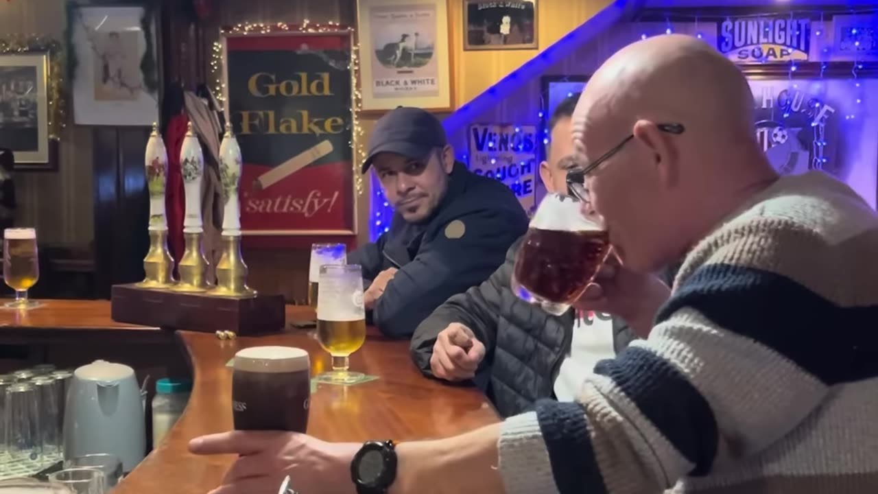 Irish Pub upside down Guinness trick