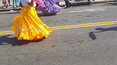 Ballet Flolklórico Tonantzin en el Desfile de México en NYC.